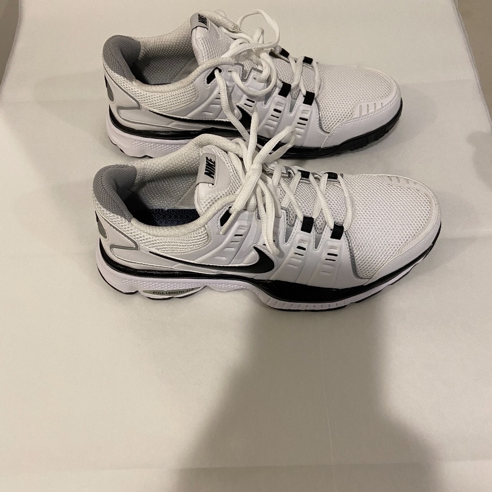 NIKE Women SPARQ FULL LENGTH AIR TRAINING SHOES